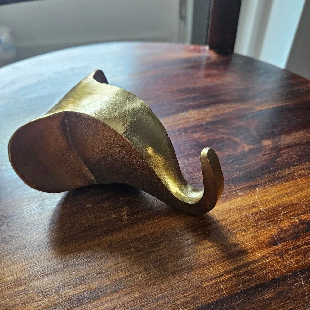 Metal Gold‎ tone Elephant head Wall Hook Minimalist home décor